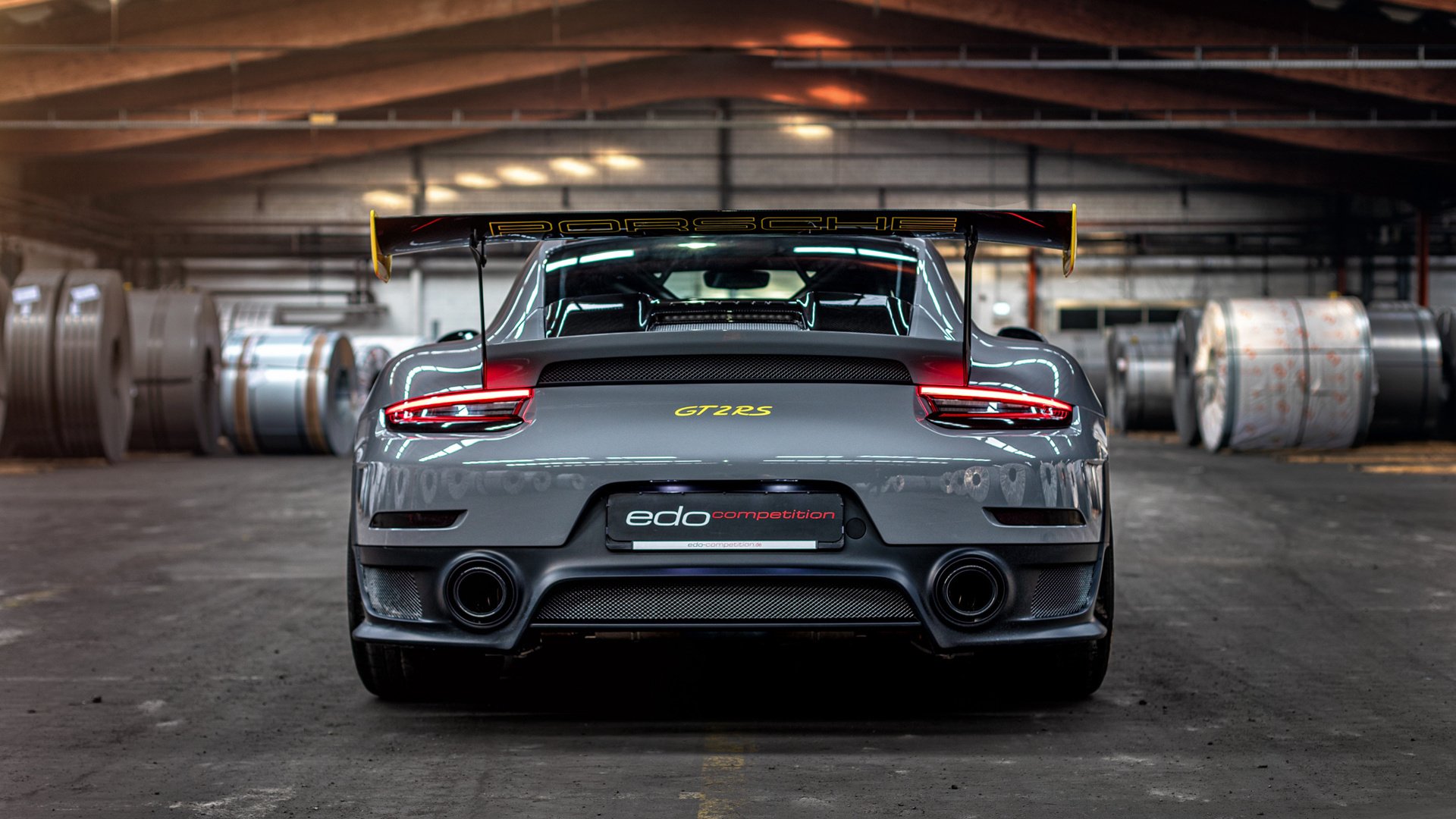 旅顺足球特色小镇带动区域经济快速增长，旅顺胜道室内足球场